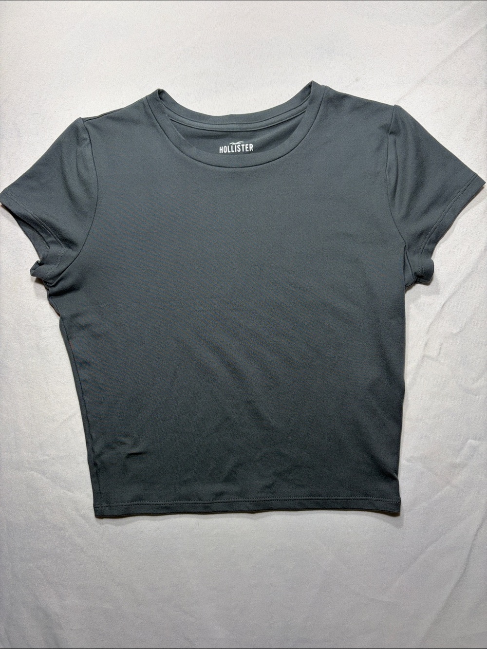 Hollister Women's Short Sleeve Crew Tee - Charcoal Gray